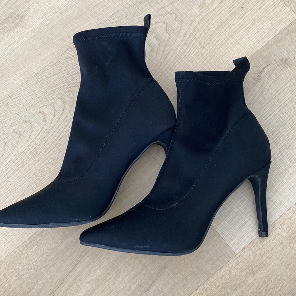 BOOHOO BOOTIES